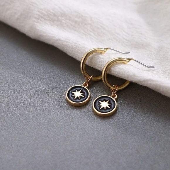 Free People Jewelry - Starry night earrings 🌠